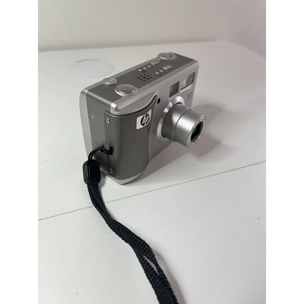 HP Photosmart 8886 Camera 5.3MP 21x Zoom Tested Docking Station Strap